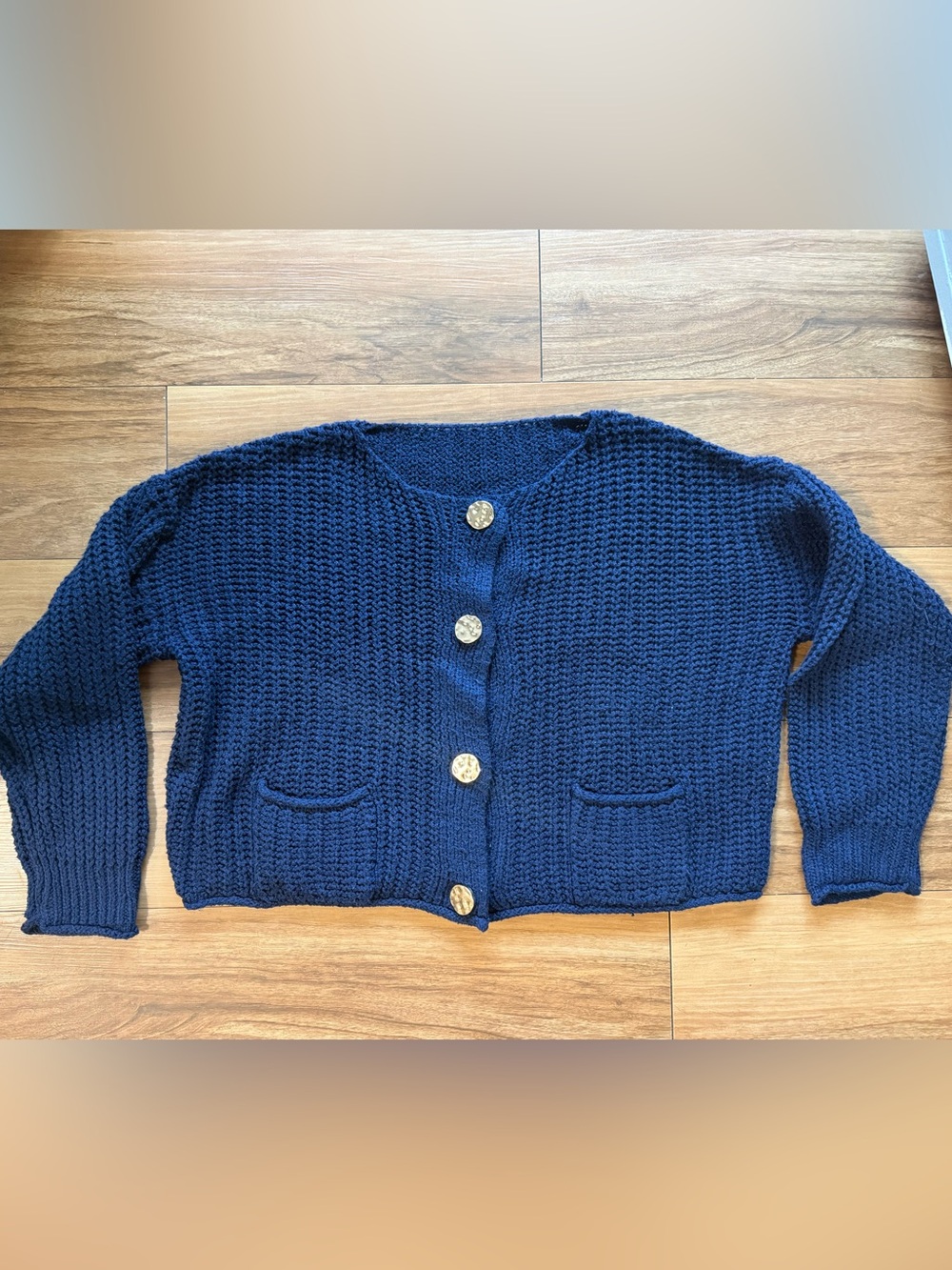 Halara Chunky Knit Cropped Cardigan Navy Blue Gold Button Sweater Medium